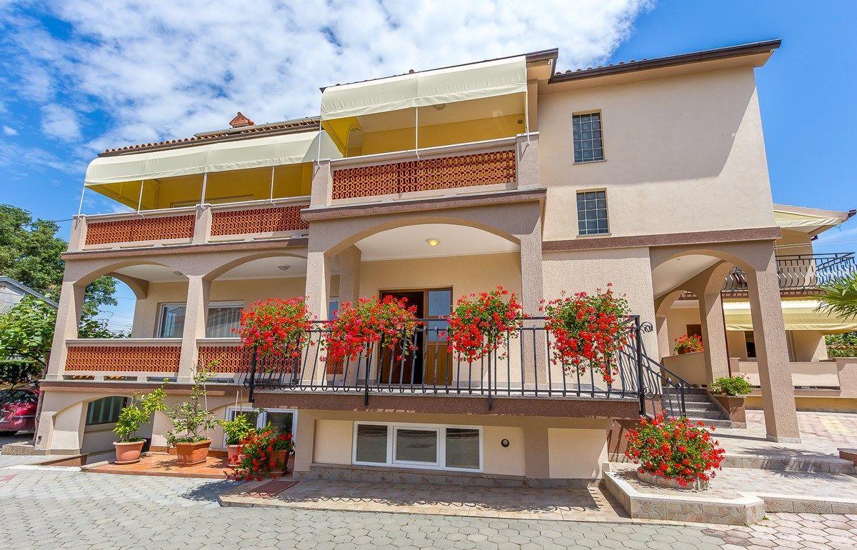 Apartments Nevija Медулин Екстериор снимка