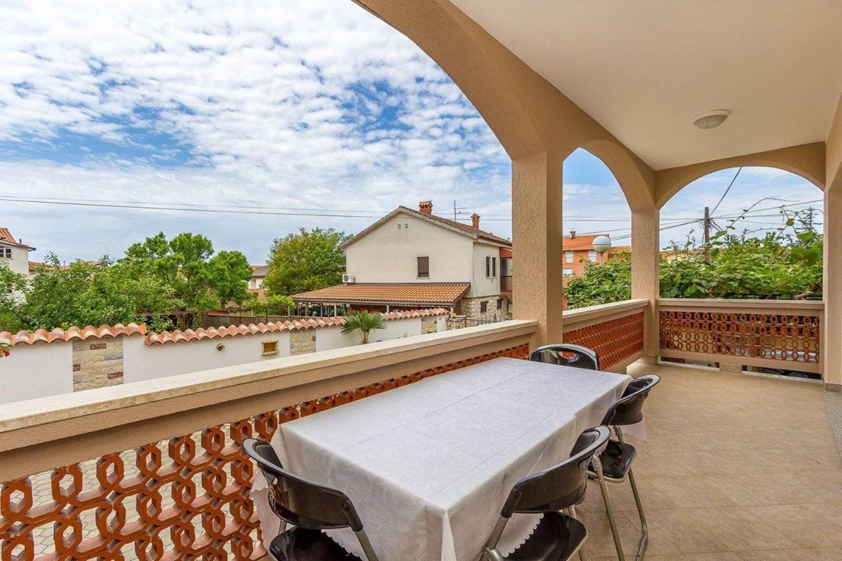 Apartments Nevija Медулин Екстериор снимка