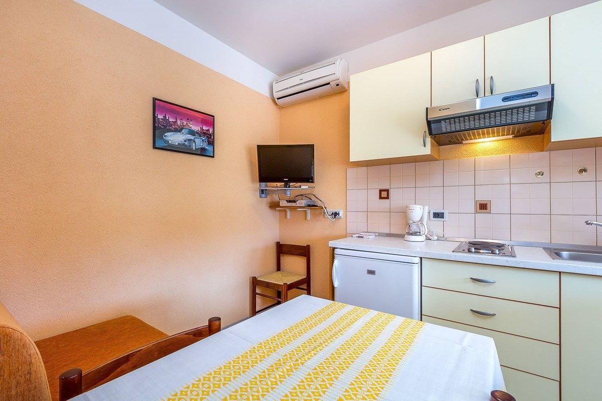 Apartments Nevija Медулин Екстериор снимка