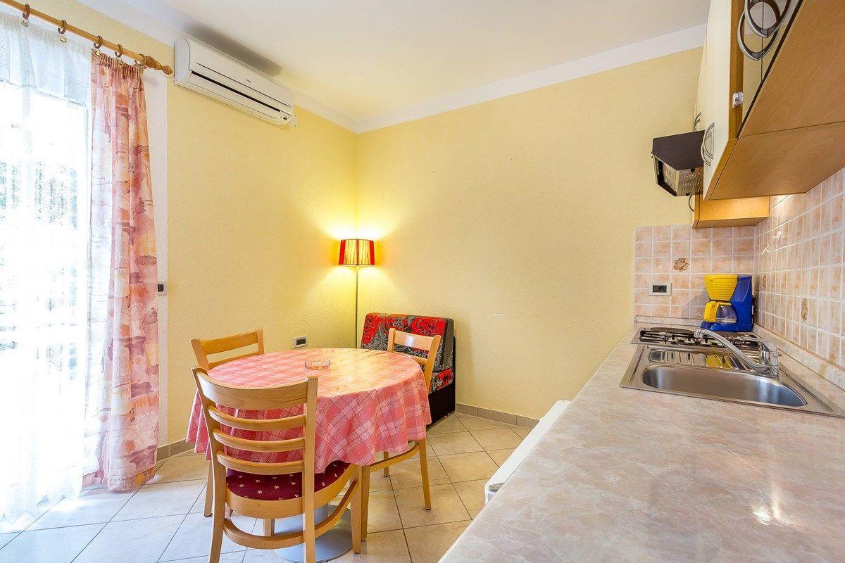 Apartments Nevija Медулин Екстериор снимка