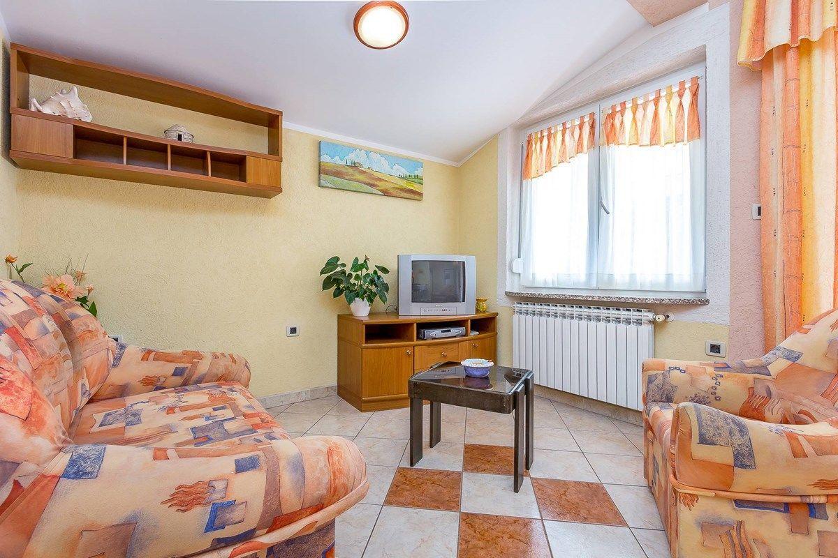 Apartments Nevija Медулин Екстериор снимка